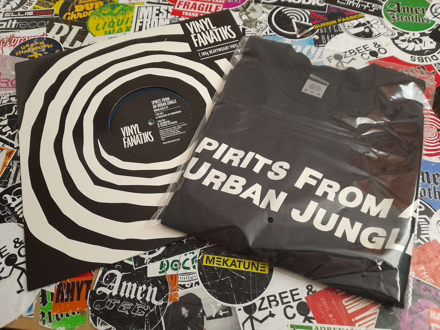 Spirits From An Urban Jungle – Urban Decay Vinyl & T-Shirt Bundle